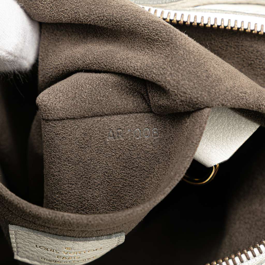 Louis Vuitton Monogram Mahina XS - Detail 1