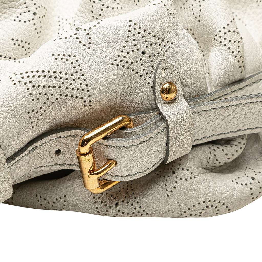 Louis Vuitton Monogram Mahina XS - Image 11