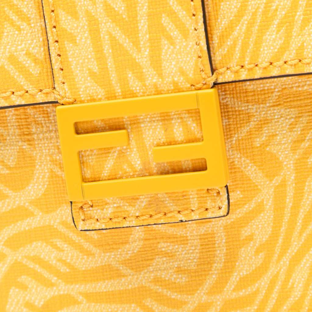 Fendi Sarah Coleman Small Glazed Fabric FF Vertigo Convertible Baguette Pouch - Detail 2