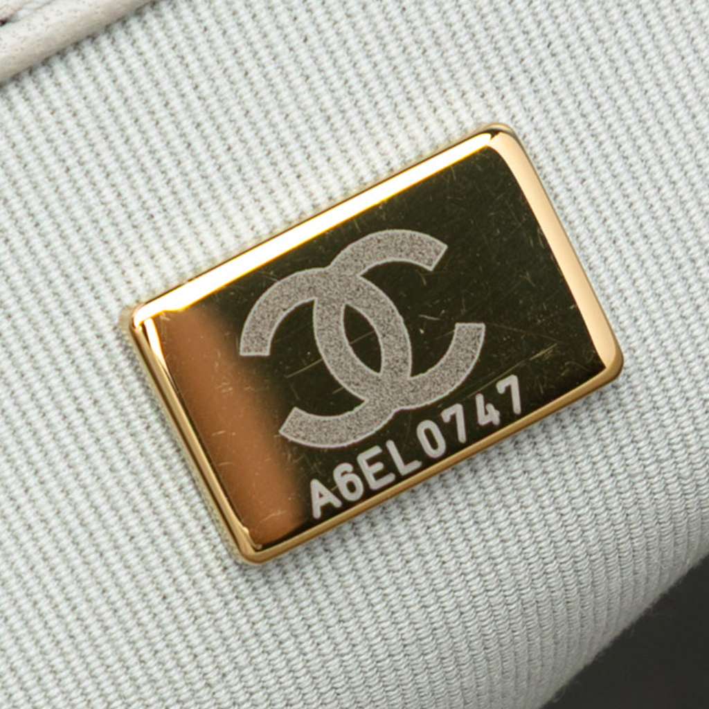 Chanel Maxi Lambskin 19 Flap - Side view