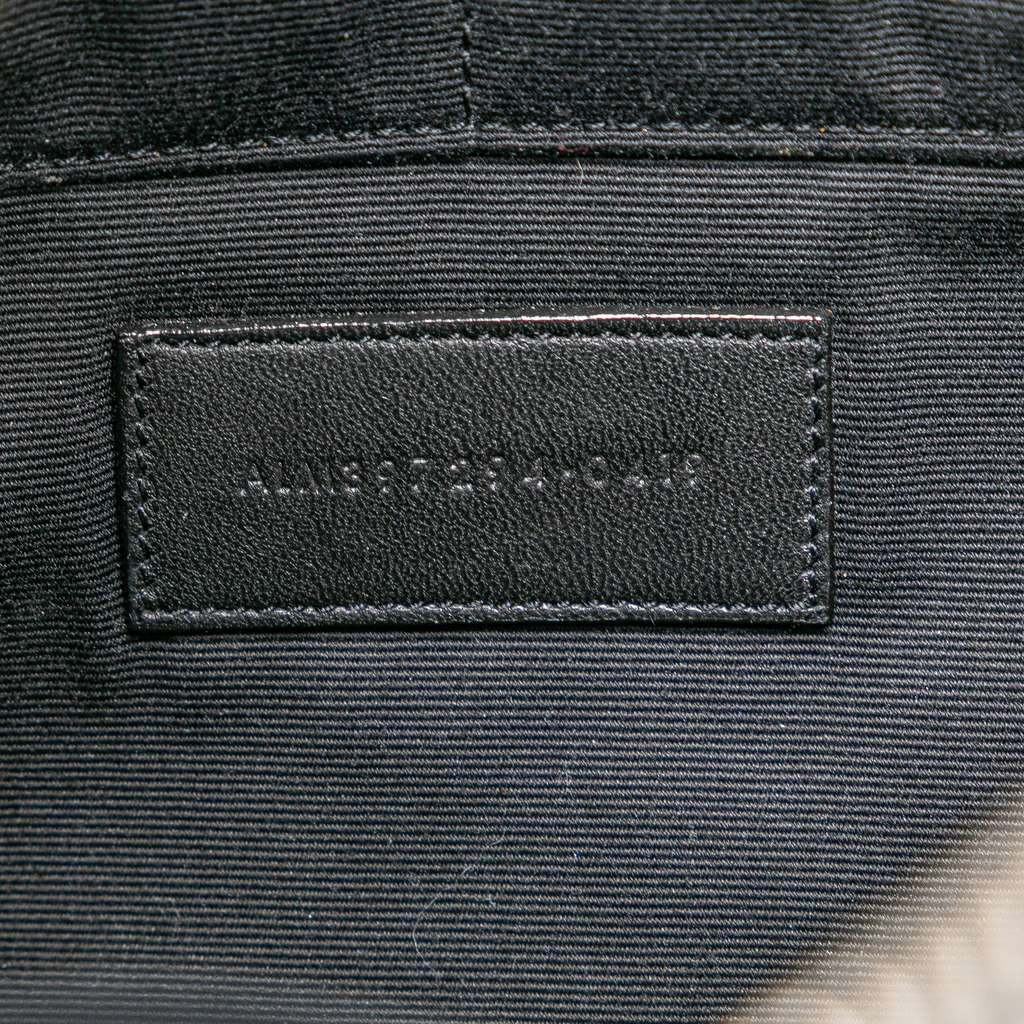 Saint Laurent Grain De Poudre Zipped Tablet Holder - Side view