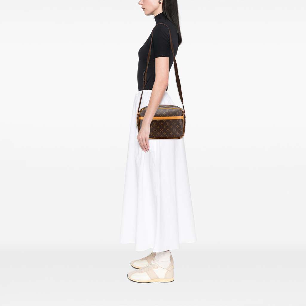 Louis Vuitton Monogram Reporter PM - Image 12