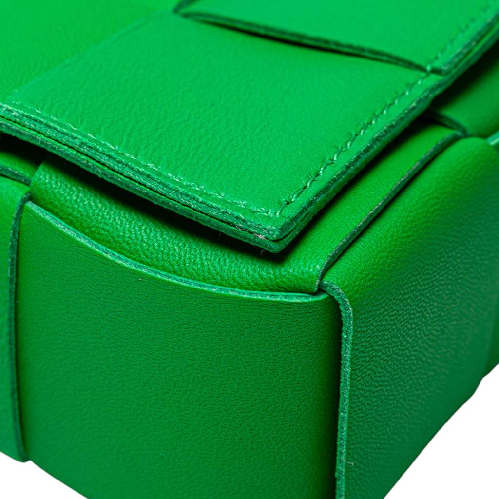 Bottega Veneta Candy Nappa Intrecciato Cassette Crossbody - Detail 1
