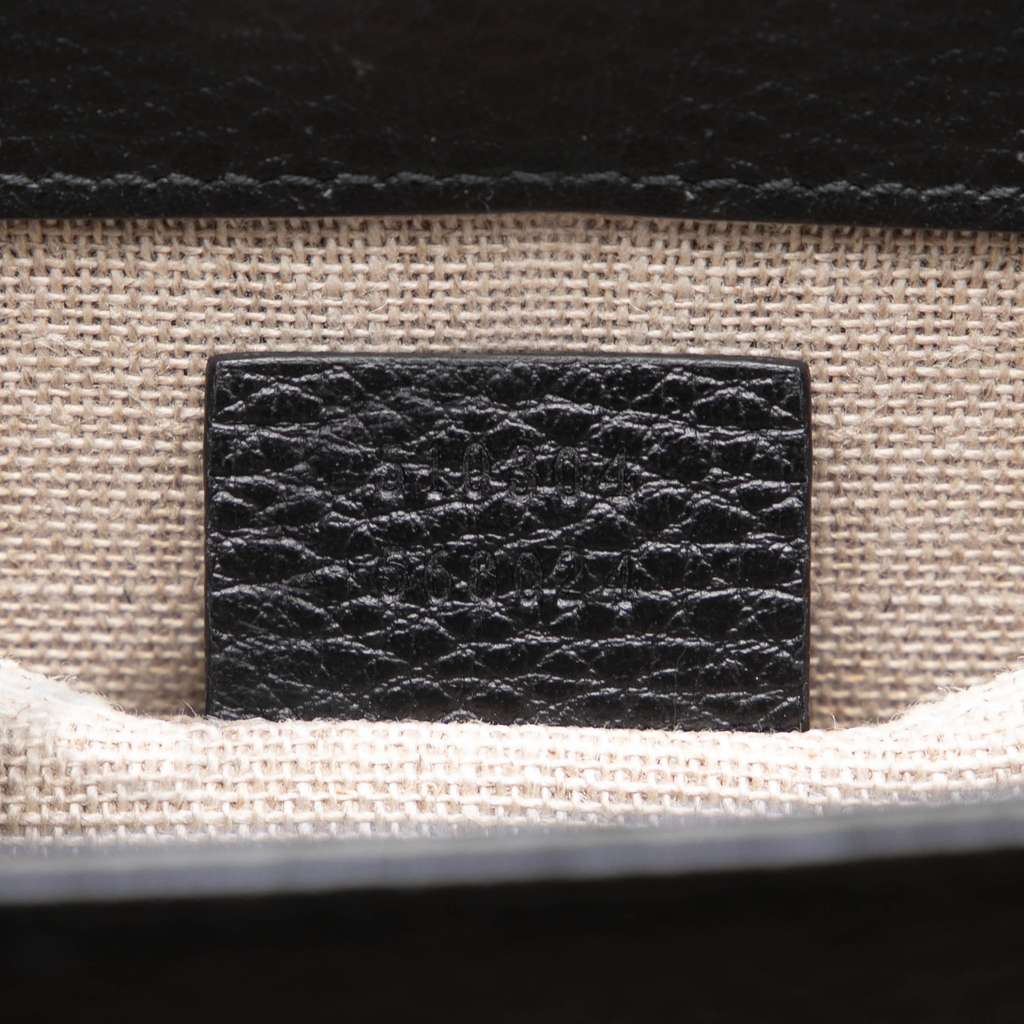 Gucci Small Dollar Calfskin Interlocking G Crossbody - Detail 1