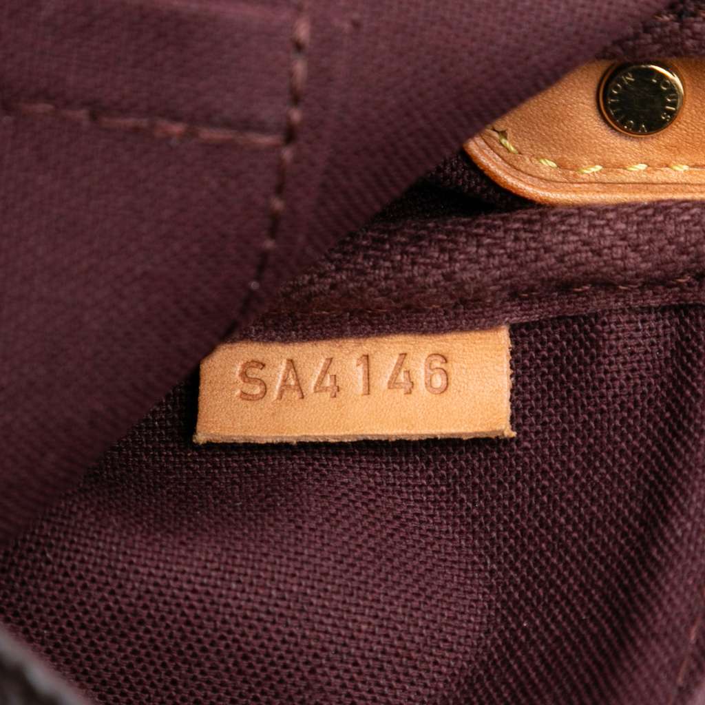 Louis Vuitton Monogram Favorite PM - Side view