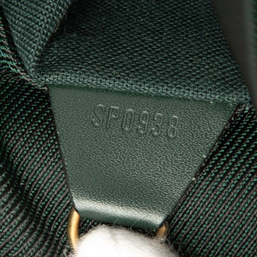 Louis Vuitton Taiga Dersou - Detail 1