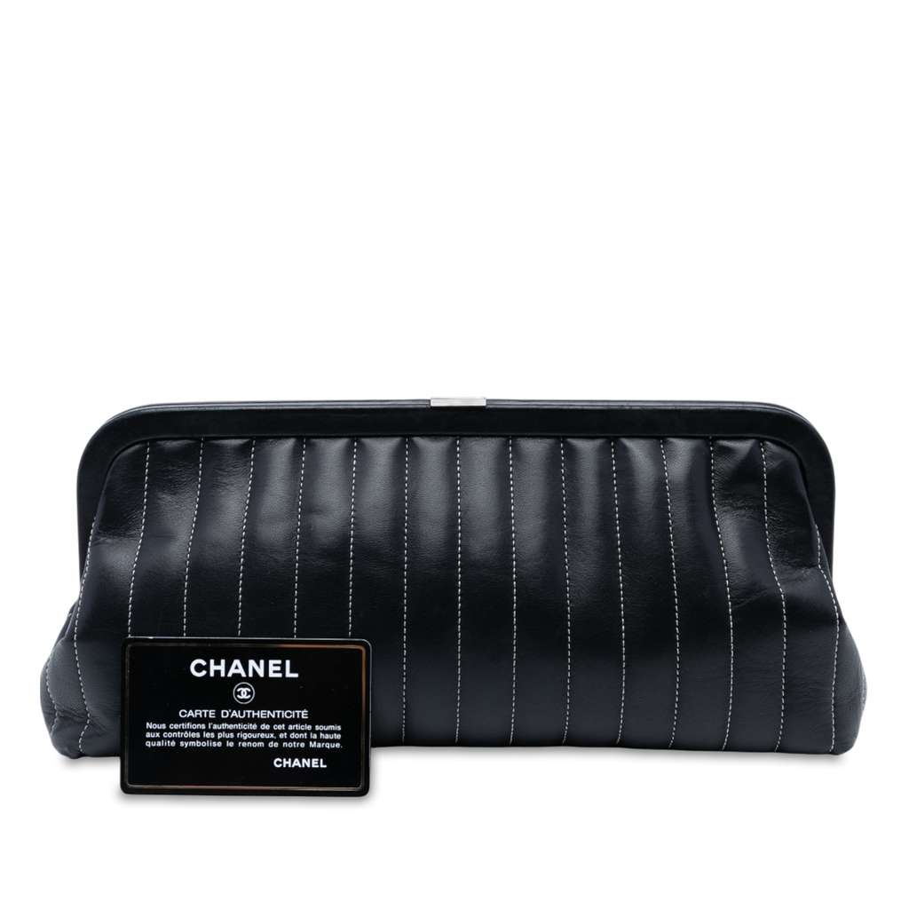 Chanel Quilted Lambskin Mademoiselle Ligne Clutch - Detail 2