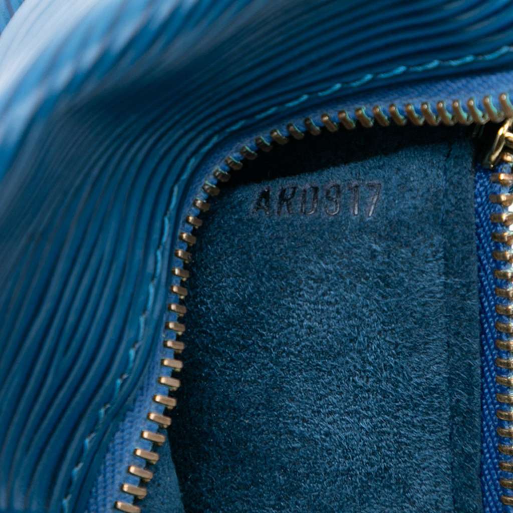 Louis Vuitton Epi Pochette Papillon - Side view