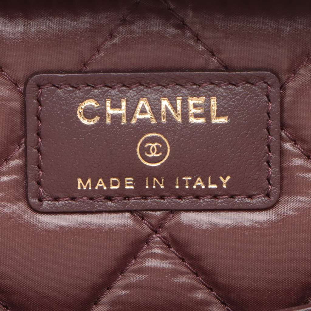 Chanel Medium CC Quilted  Caviar Vanity Case - Side view