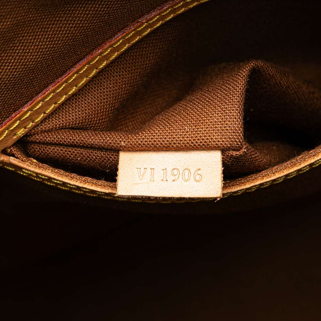 Louis Vuitton Monogram Alma PM - Side view