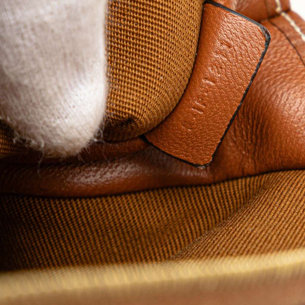 Celine Triomphe Coated Canvas Clutch On Chain - Detail 2