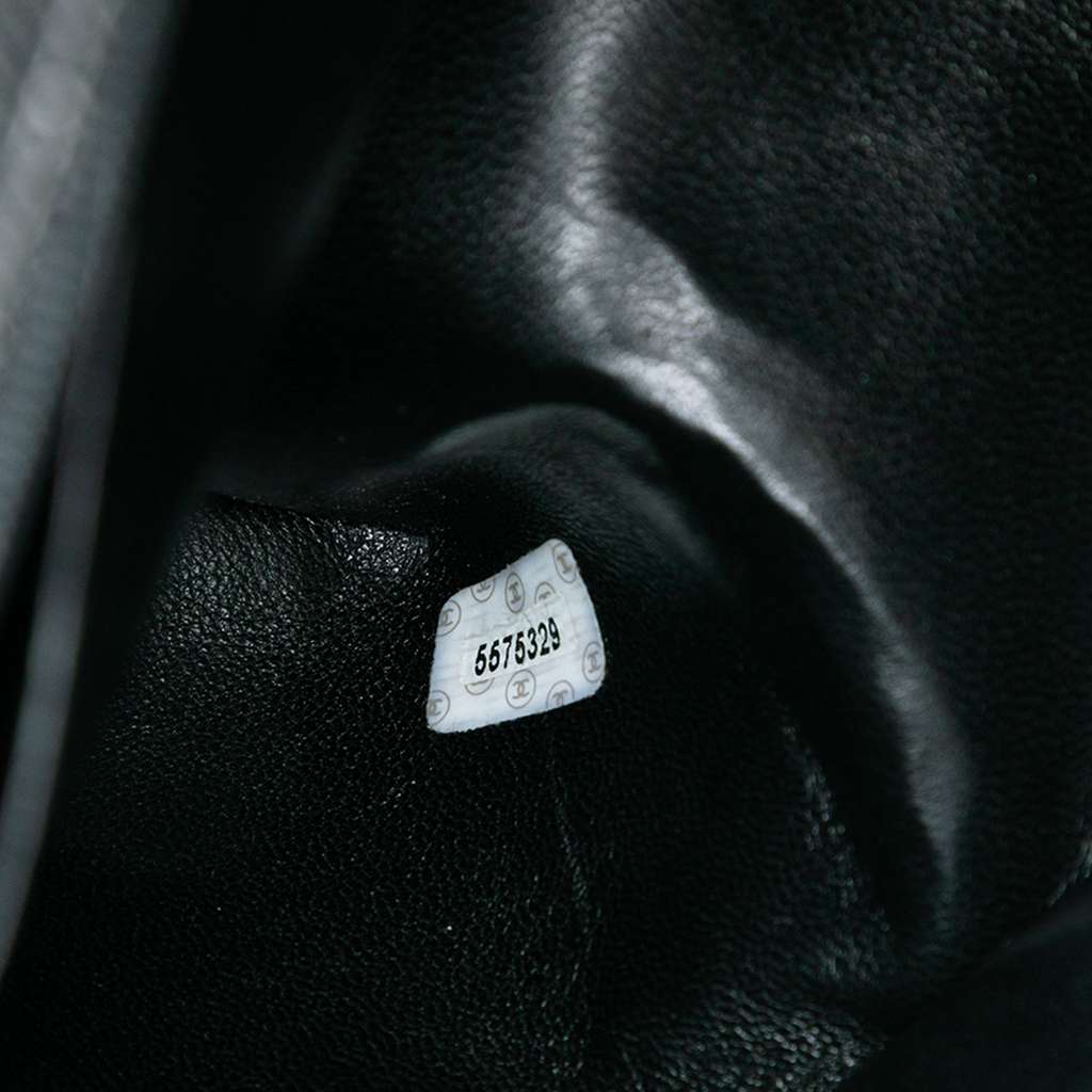 Chanel CC Denim Kelly Top Handle Bag - Detail 1