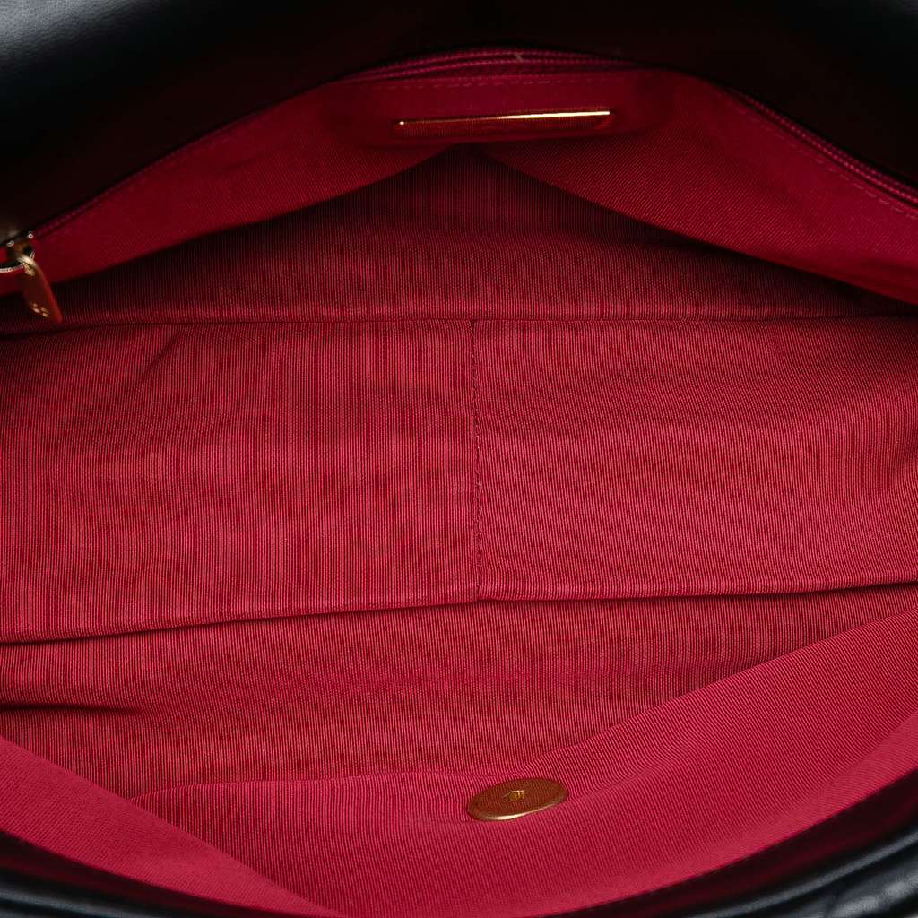Chanel Maxi Lambskin 19 Flap - 4