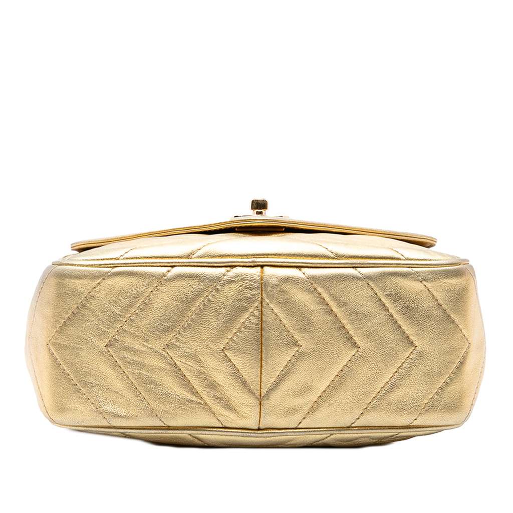 Chanel Chevron Metallic Lambskin Tassel Chain Camera Bag - Image 6