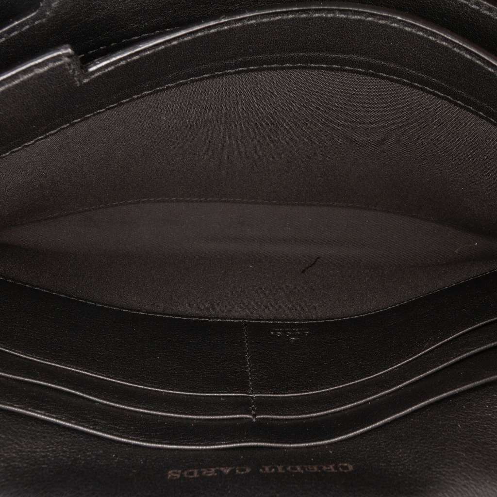 Gucci Guccissima Clutch - Side view