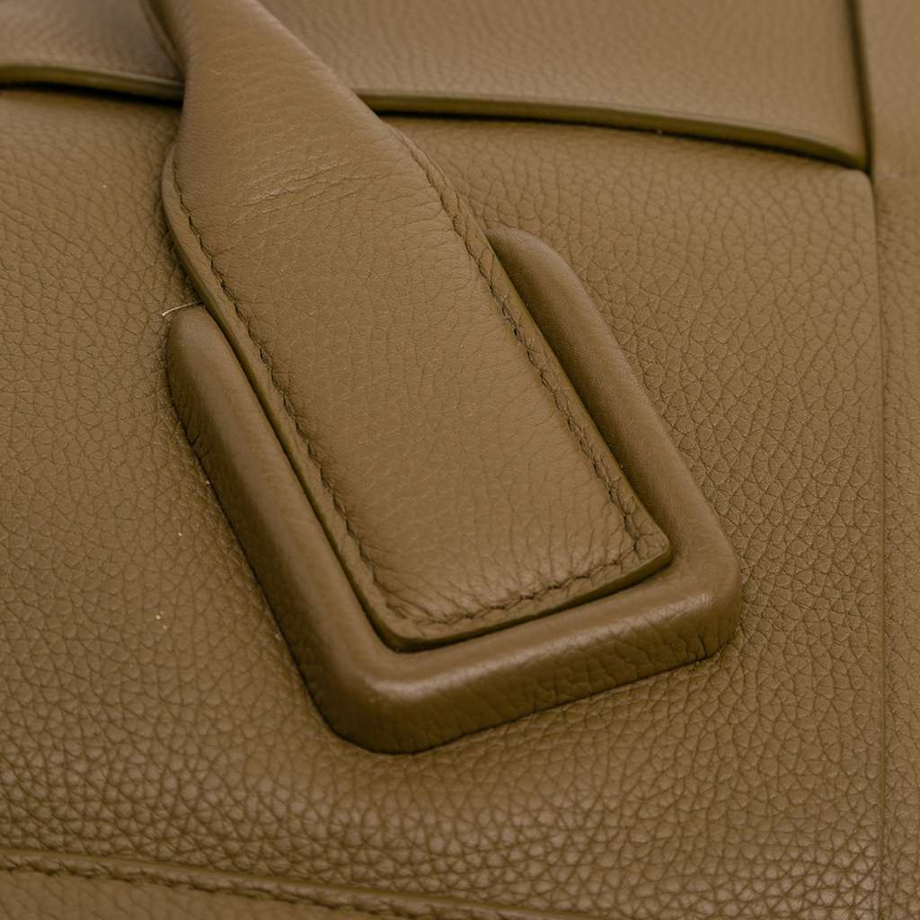 Bottega Veneta Medium Grained Calfskin Maxi Intrecciato Arco Bag - Image 10