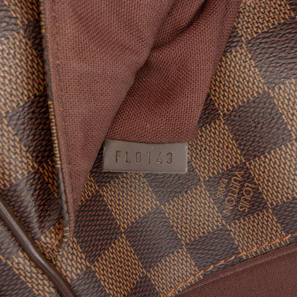 Louis Vuitton Damier Ebene District MM - Detail 1