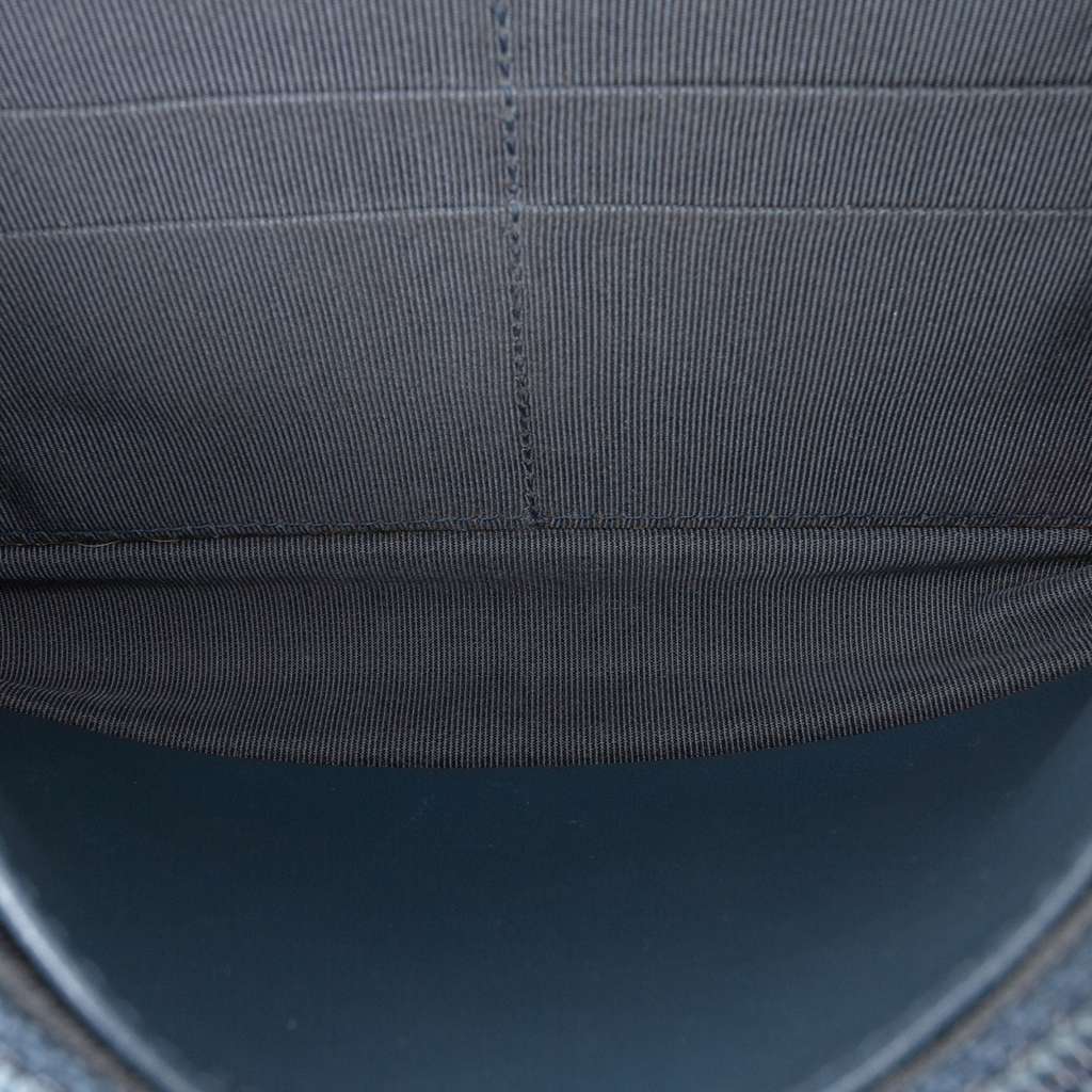 Chanel CC Quilted Iridescent Caviar Wallet on Chain - 4