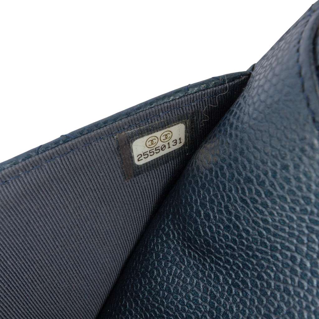 Chanel CC Quilted Iridescent Caviar Wallet on Chain - Detail 1