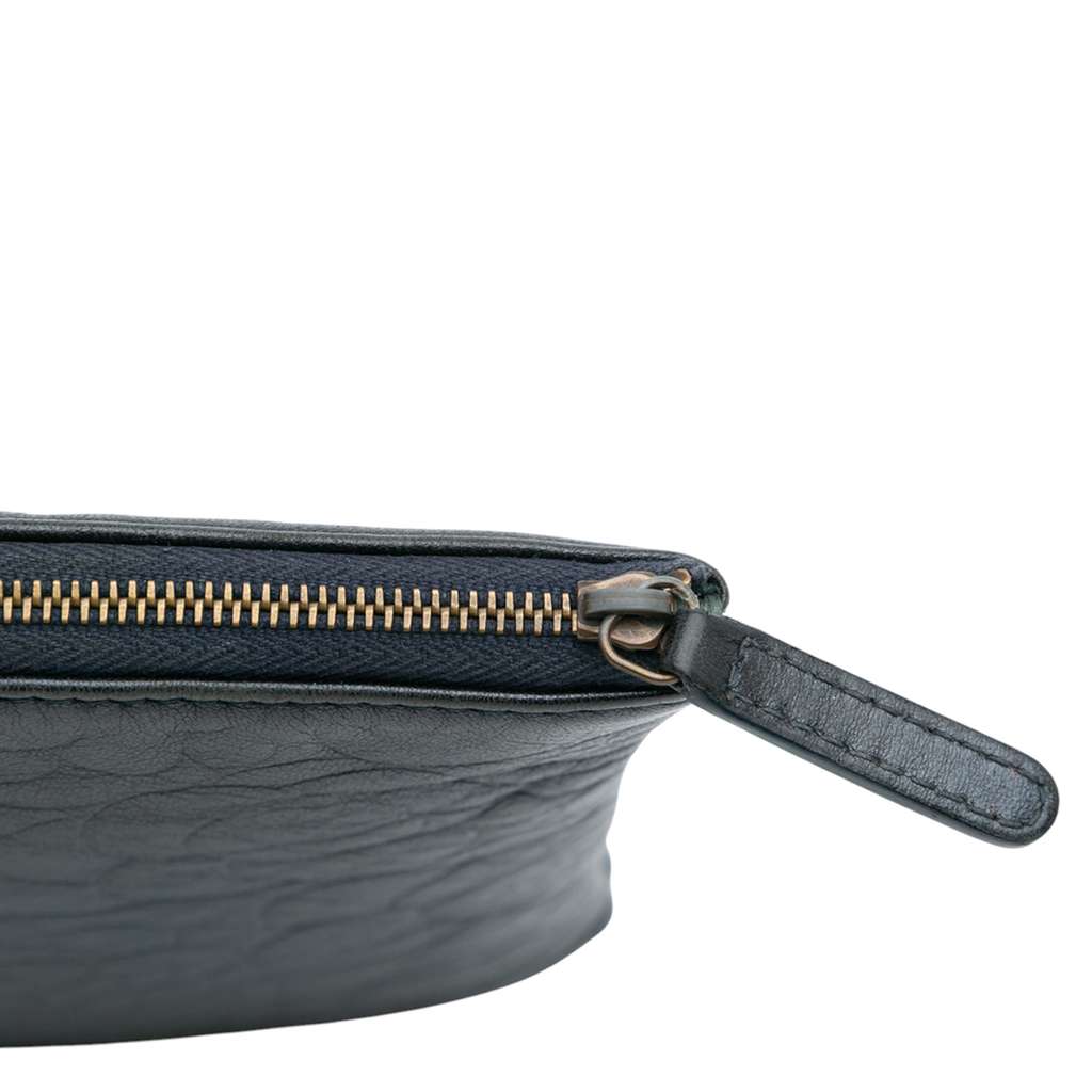 Chanel Large CC Embossed Lambskin Camellia O Case Clutch - Detail 2