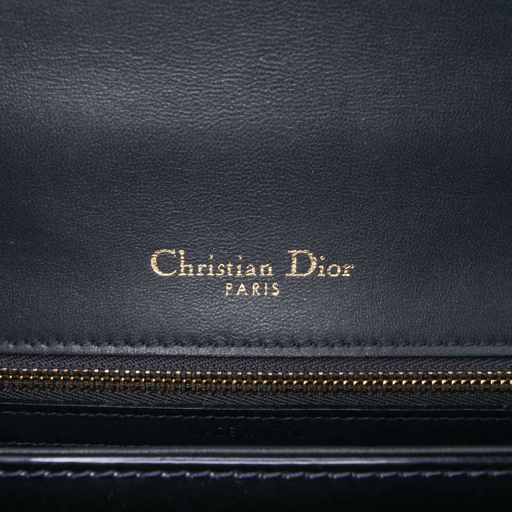 Dior Medium Patent Microcannage Diorama Flap - Side view