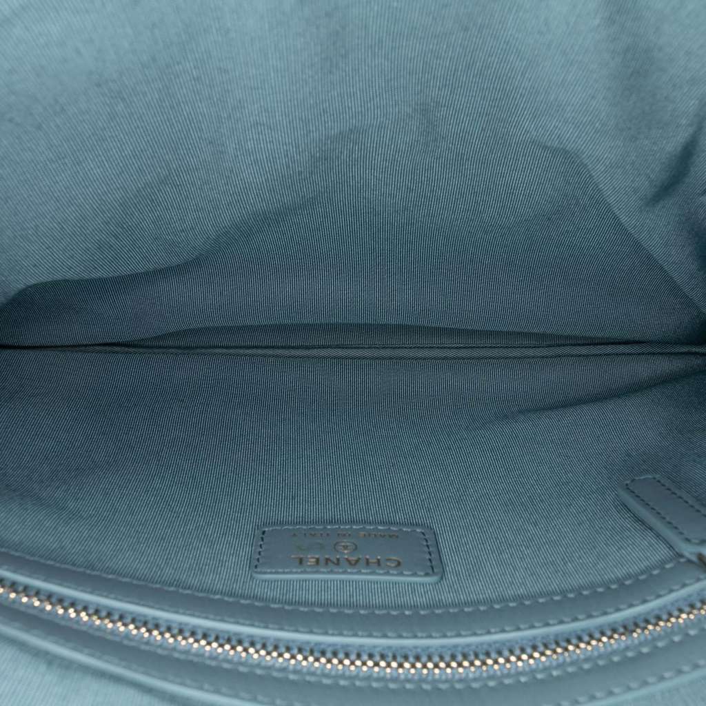 Chanel Medium Tweed Deauville O Case Clutch - 4