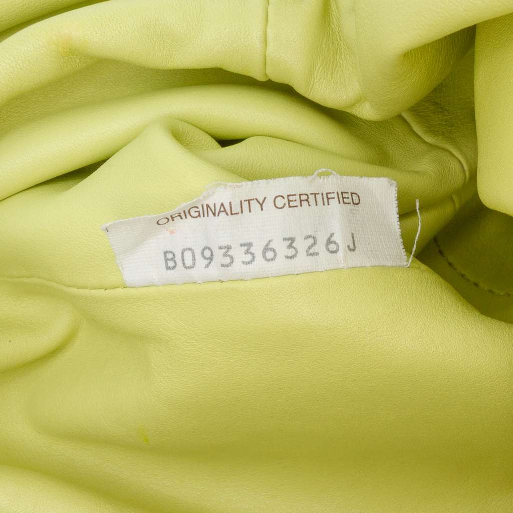 Bottega Veneta Lambskin The Mini Pouch Crossbody - Detail 1