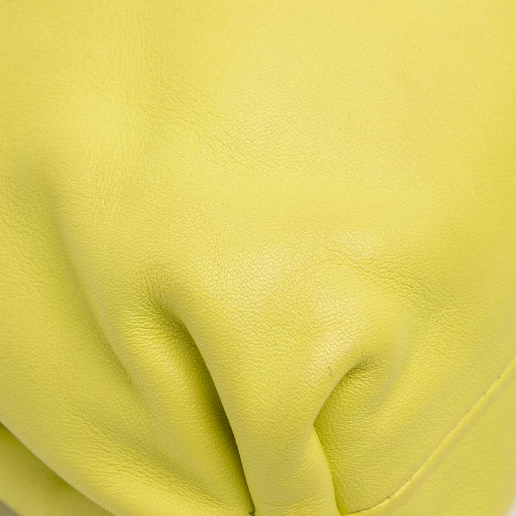 Bottega Veneta Lambskin The Mini Pouch Crossbody - Detail 2