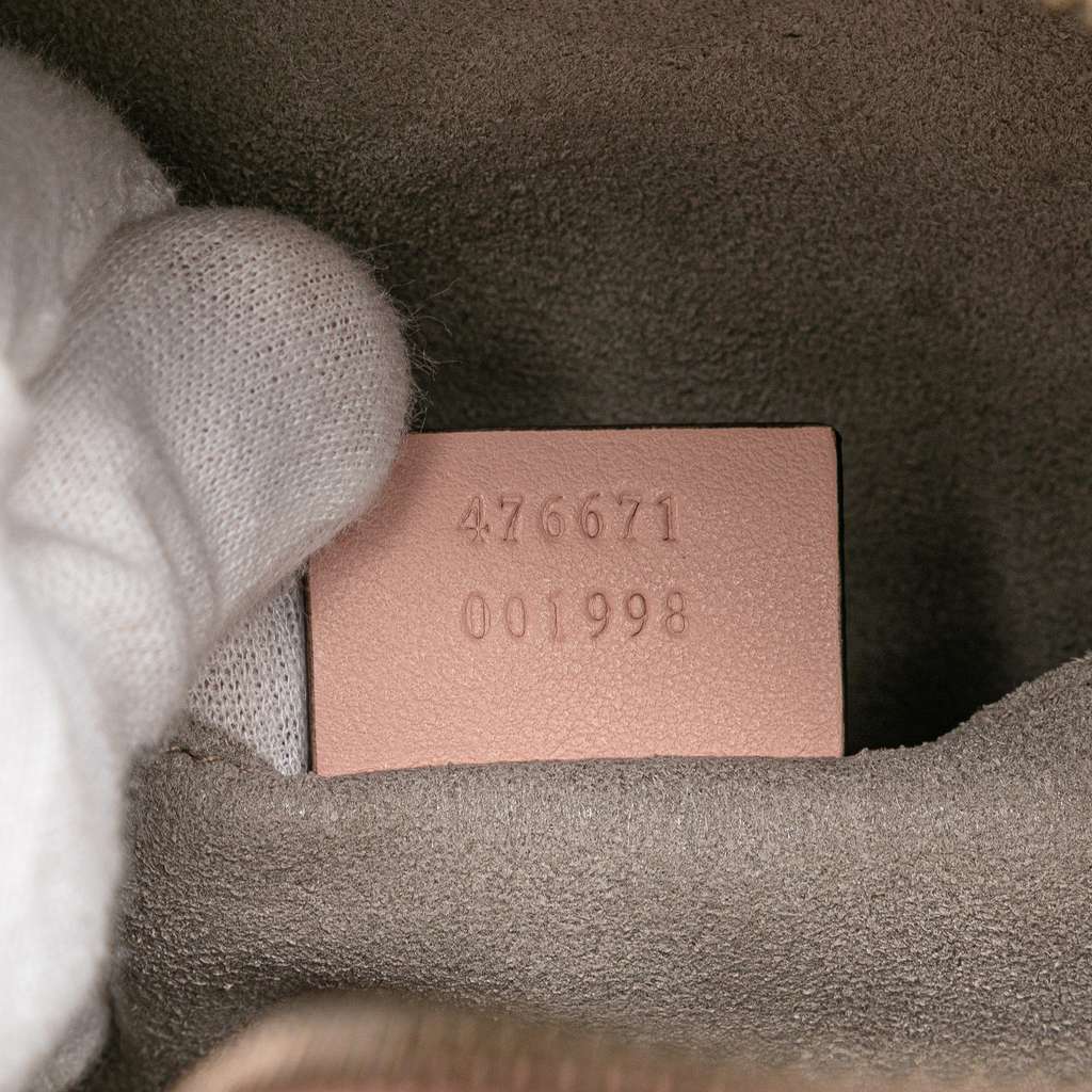 Gucci Small GG Marmont Matelasse Leather Backpack - Detail 1