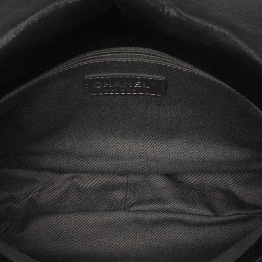 Chanel Iridescent Calfskin East Glint Flap - 4