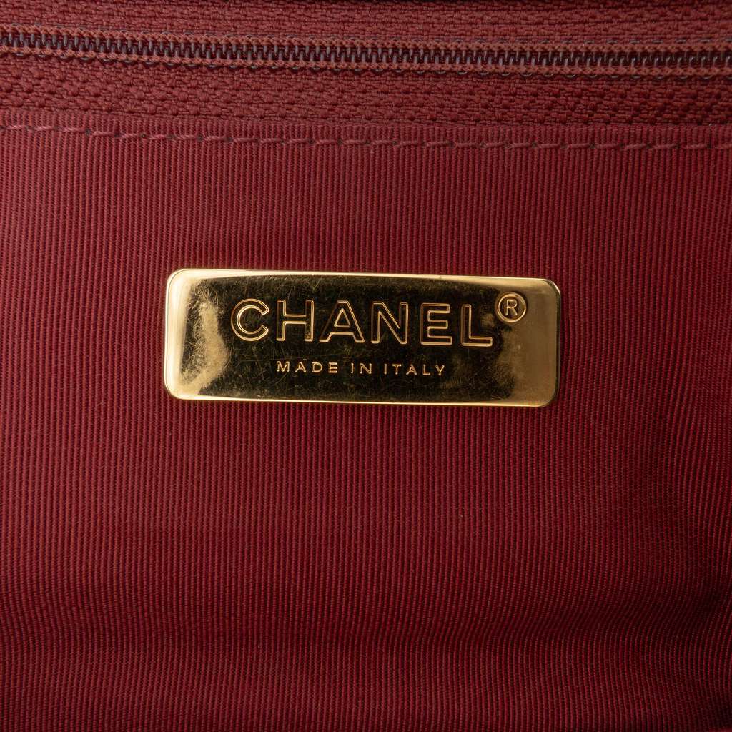 Chanel Maxi Lambskin 19 Flap - Side view