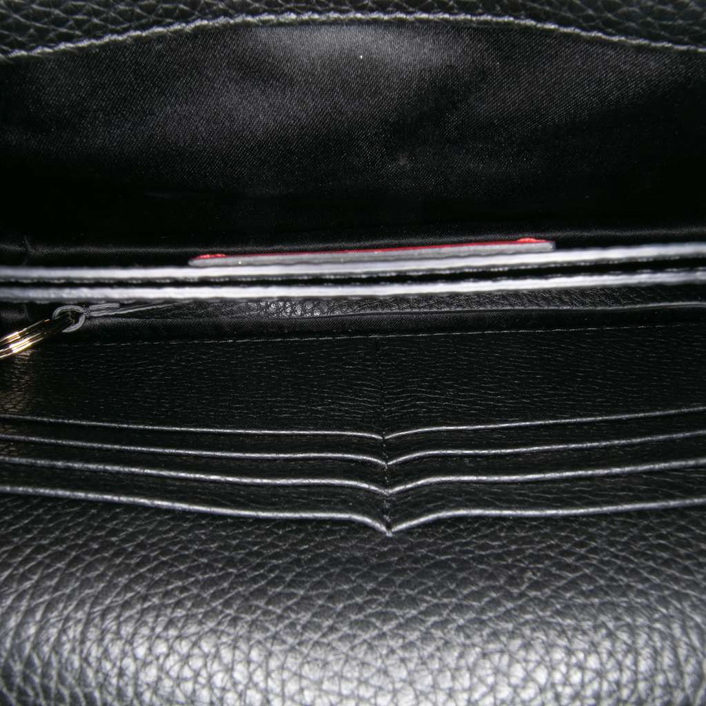 Valentino Pebbled Calfskin Rockstud Wallet On Chain - 4