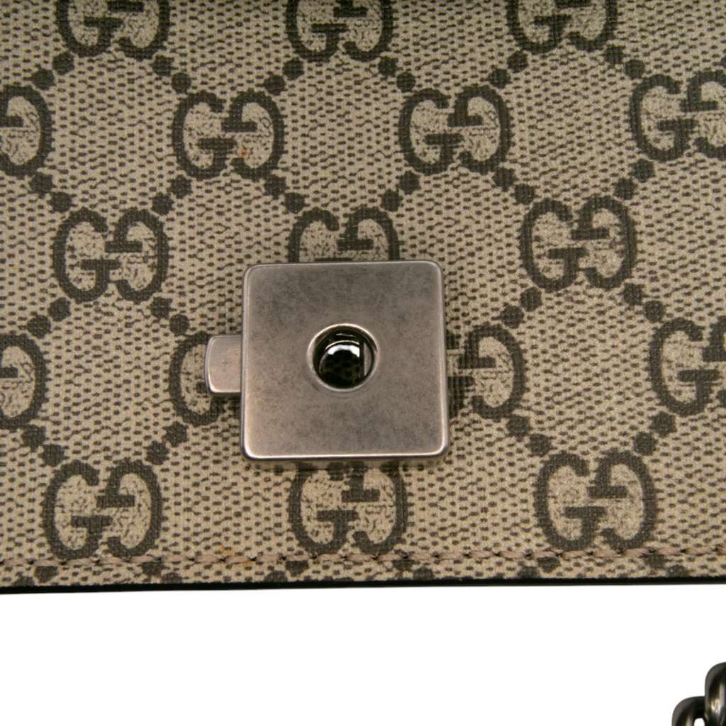 Gucci Small GG Supreme Blooms Dionysus Crossbody - Detail 2
