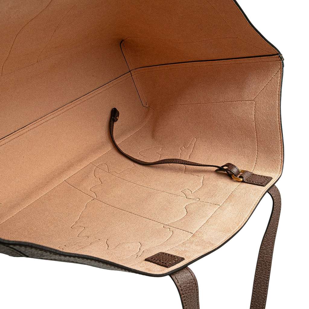 Gucci Disney Large GG Supreme Three Little Pigs Ophidia Tote - Image 10