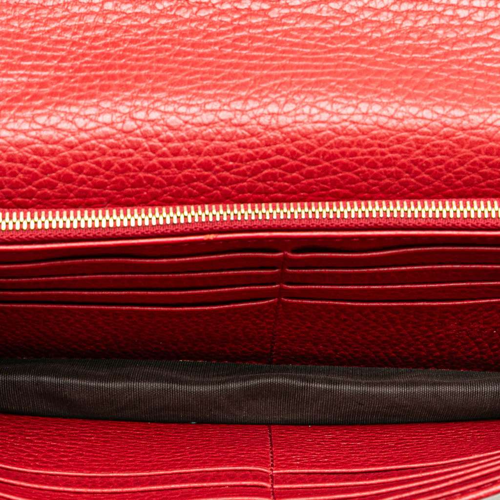 Gucci Leather Interlocking G Dollar Wallet on Chain - Side view