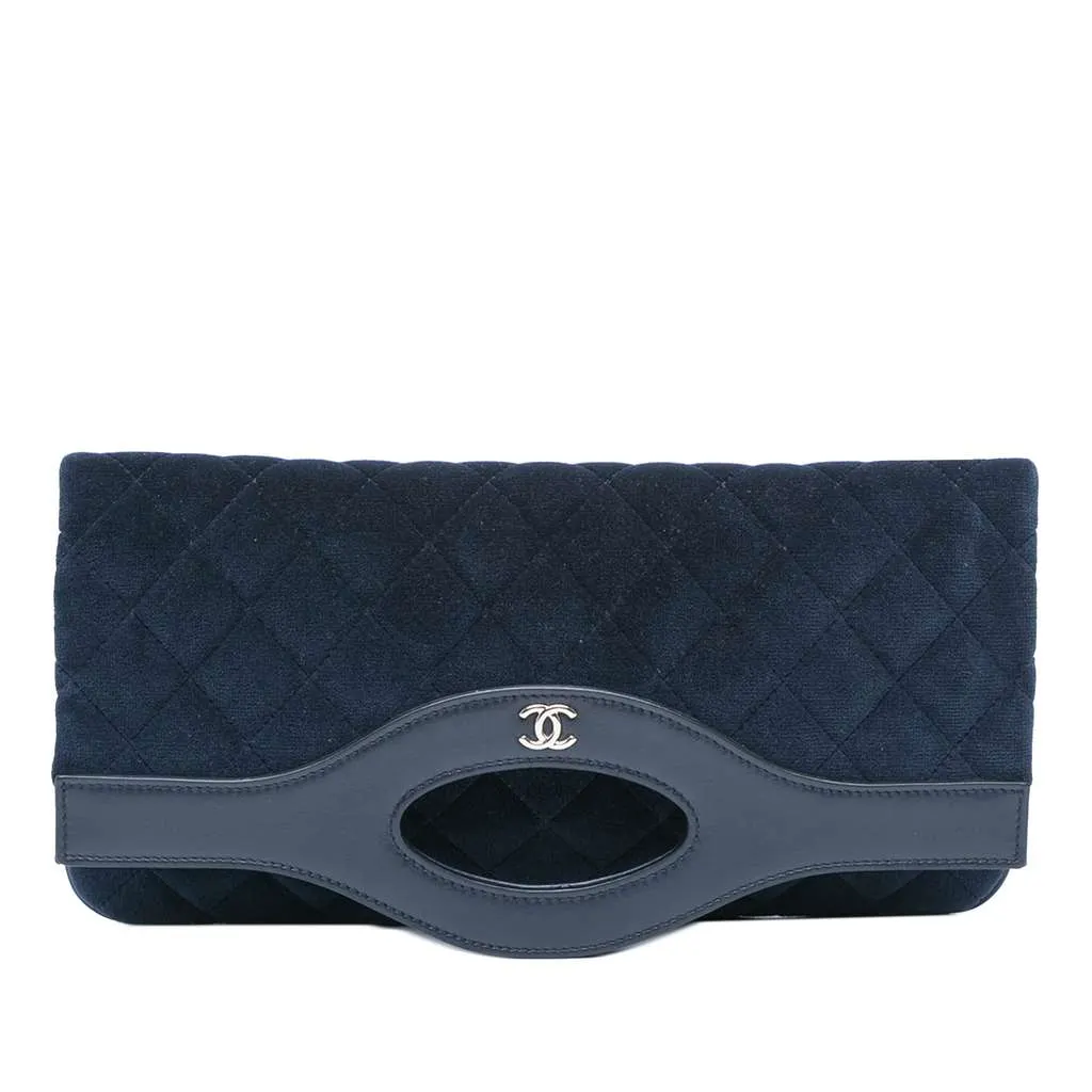Chanel Quilted Velvet 31 Clutch Blue Velvet Good - Front View