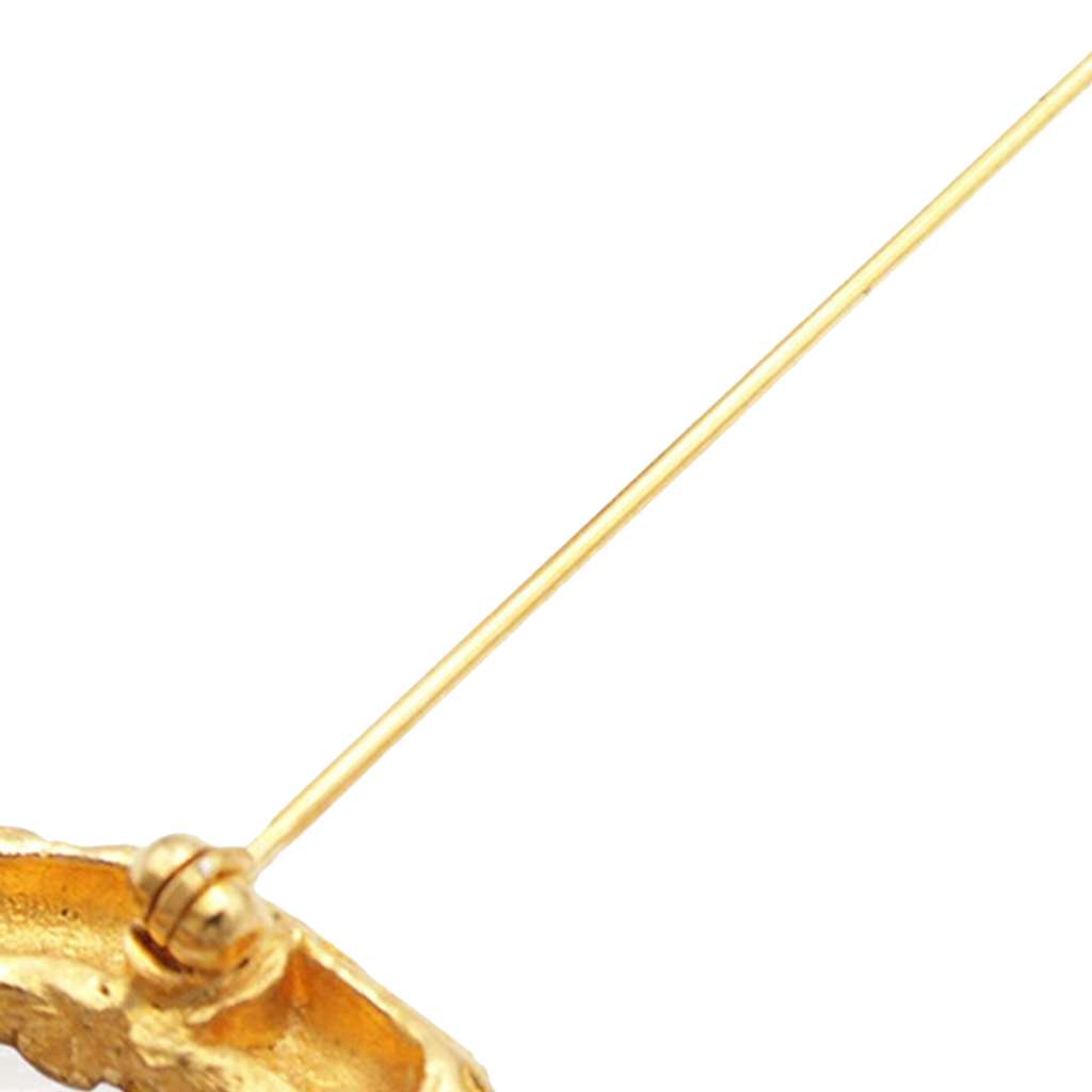 Chanel Gold Plated CC Brooch - Detail 1