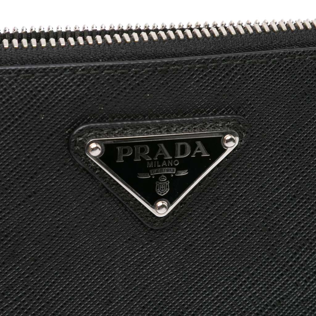 Prada Saffiano Clutch - Detail 1