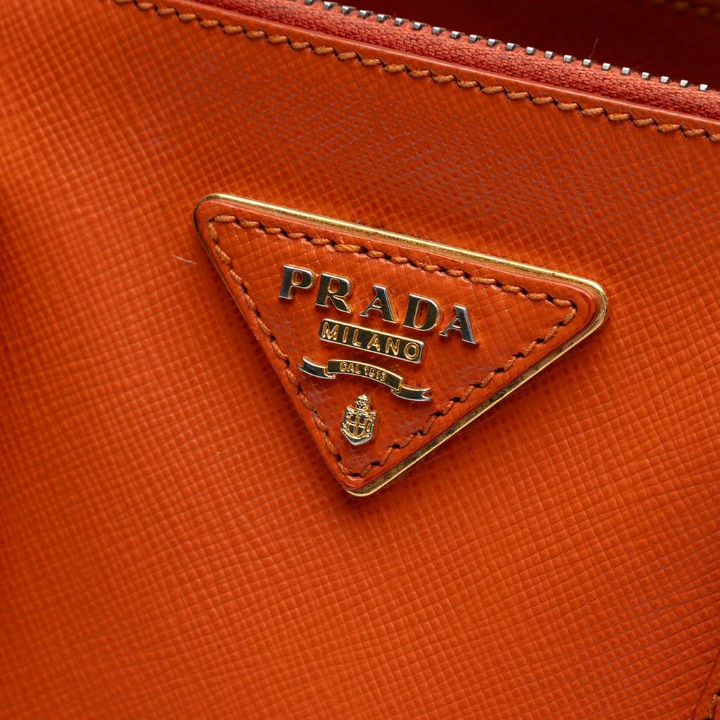 Prada Small Saffiano Lux Galleria Double Zip - Side view