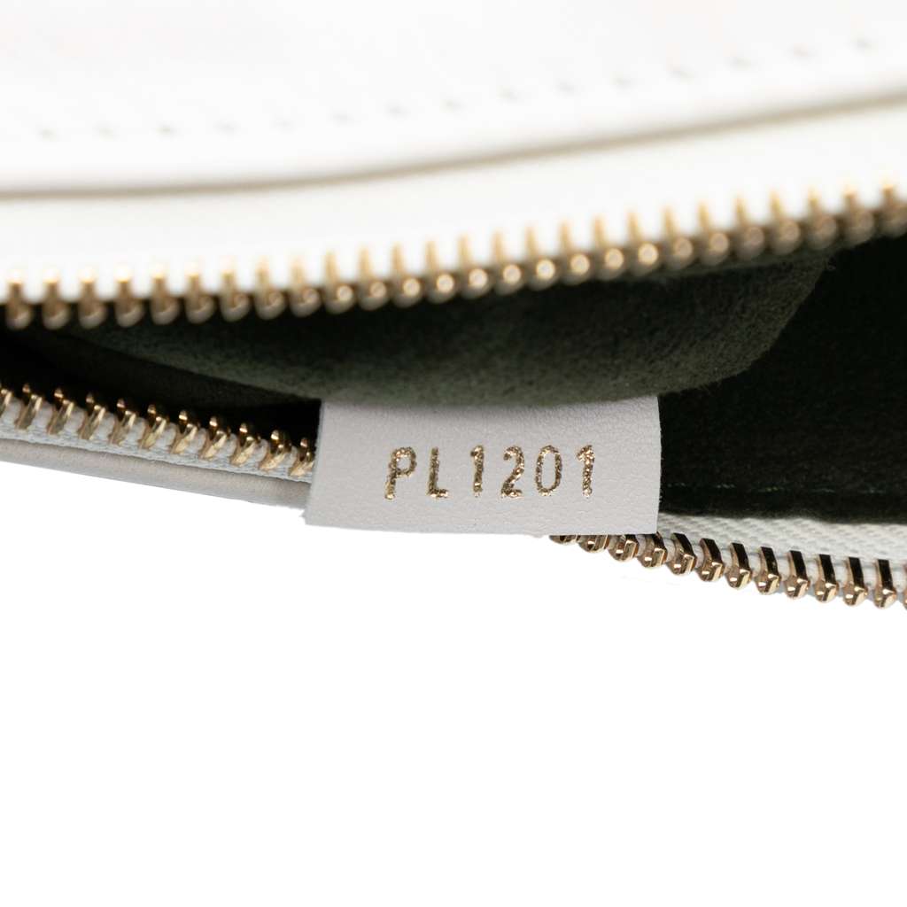 Louis Vuitton Monogram Embossed Puffy Lambskin Coussin PM - Detail 1