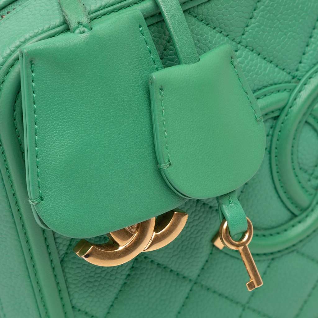 Chanel Medium Caviar CC Filigree Vanity Case - Image 11