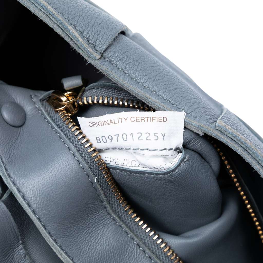 Bottega Veneta Grained Calfskin Intrecciato Cassette Crossbody - Detail 1