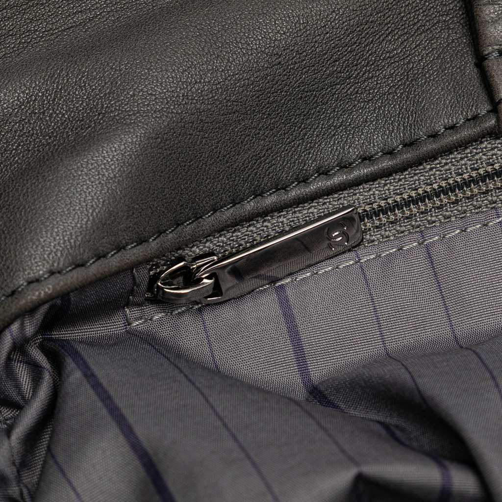 Chanel Lambskin Studded CC Accordion Flap - Detail 2