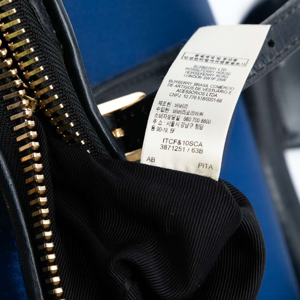 Burberry Satin Blaze Handbag - Detail 1