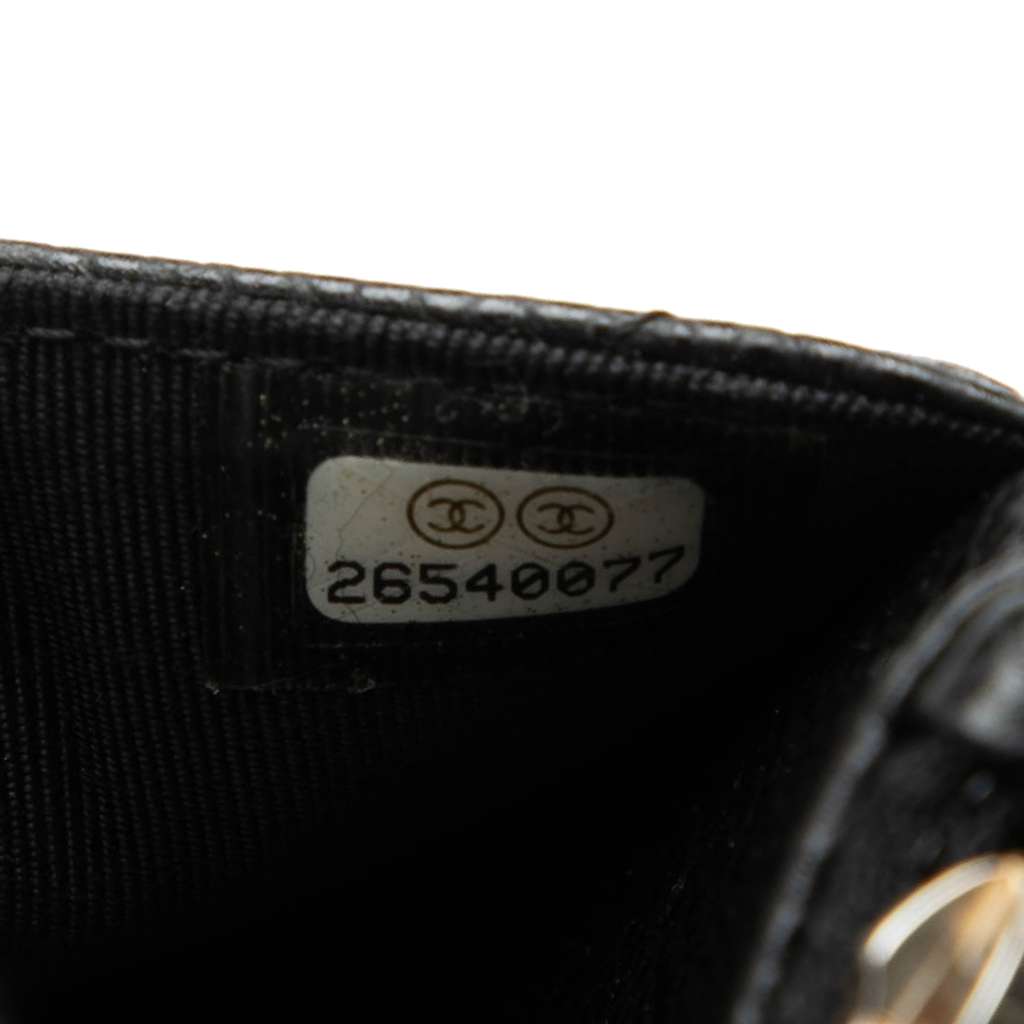 Chanel CC Quilted Caviar Wallet on Chain - Detail 1