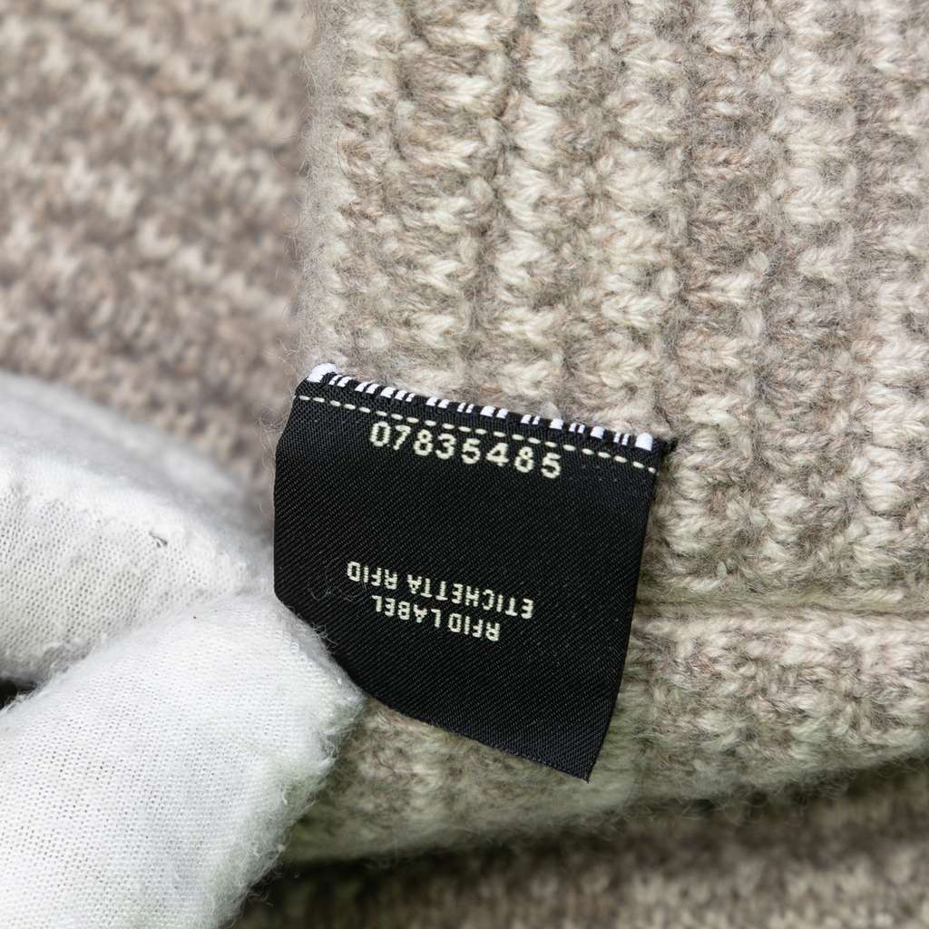 Fendi Large Woven Fabric and Calfskin FF Flat Pouch - Detail 1