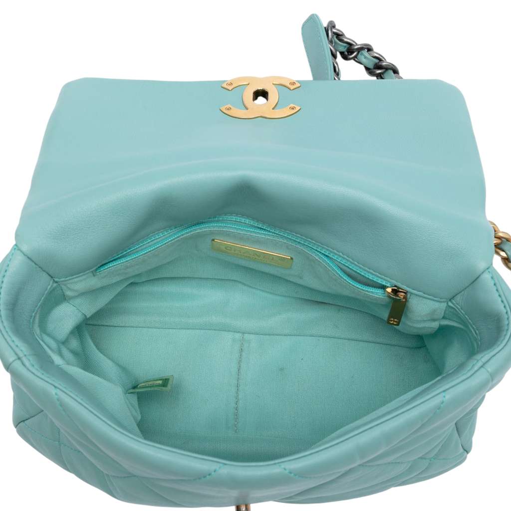 Chanel Medium Lambskin 19 Flap - 4