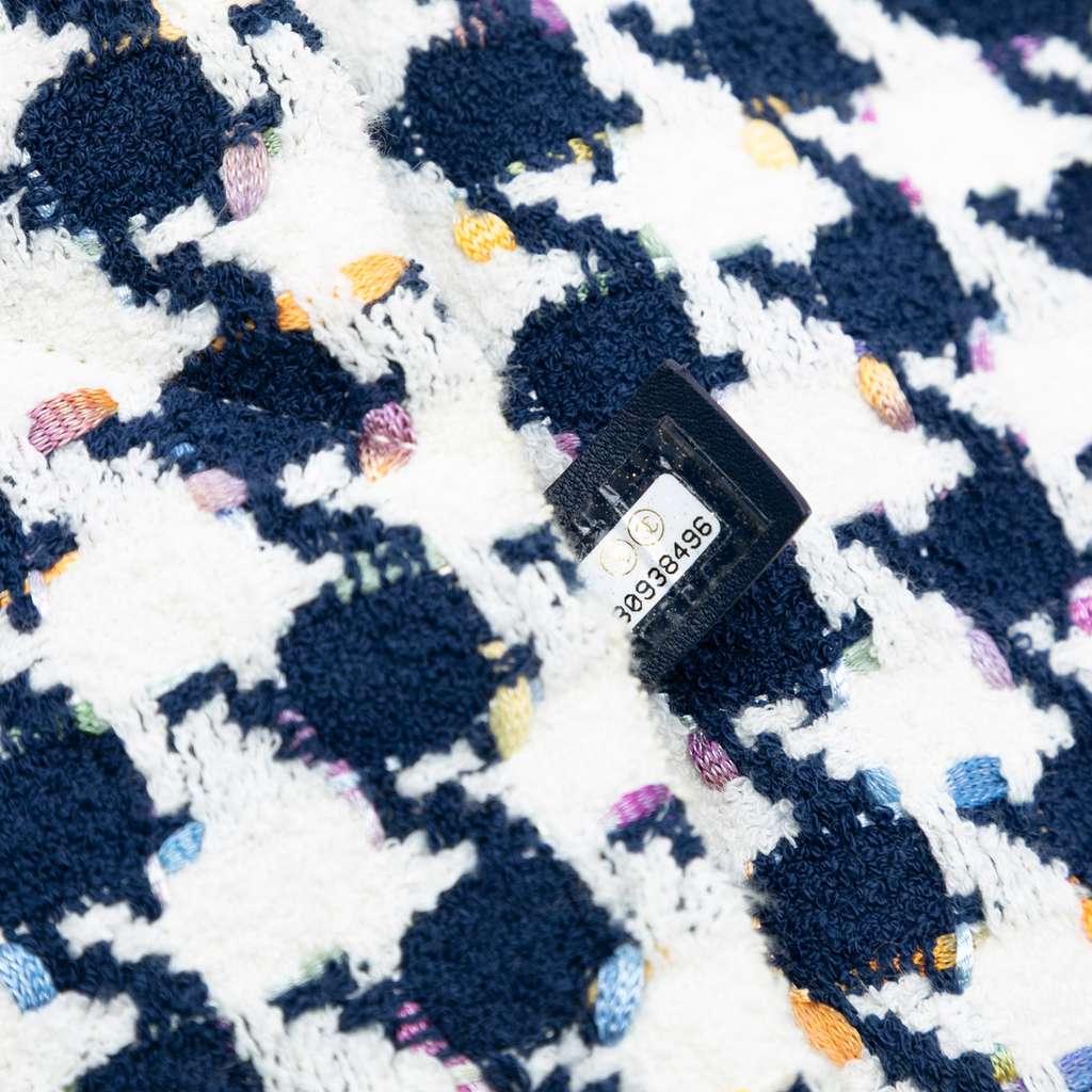 Chanel Maxi Houndstooth Tweed 19 Flap - 5