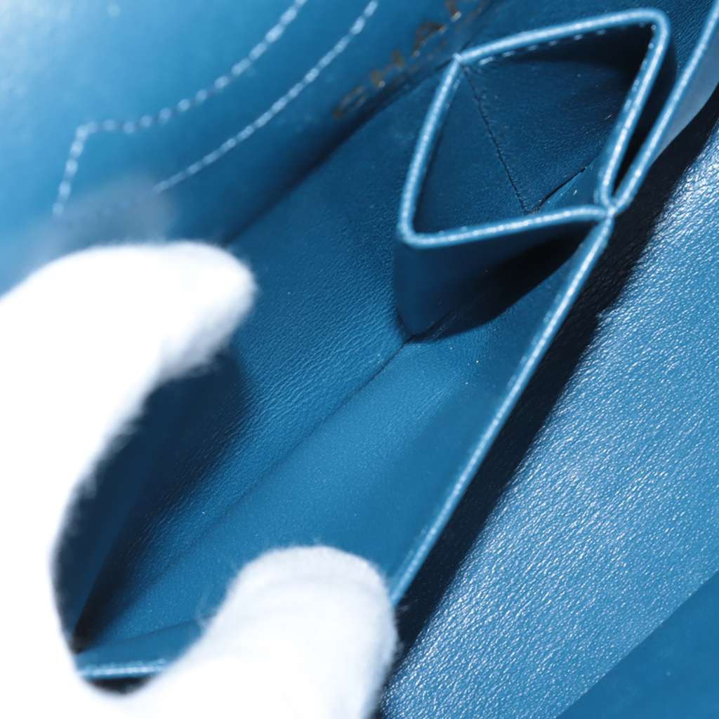 Chanel Reissue 2.55 Chevron Lambskin Double Flap 225 - Detail 1