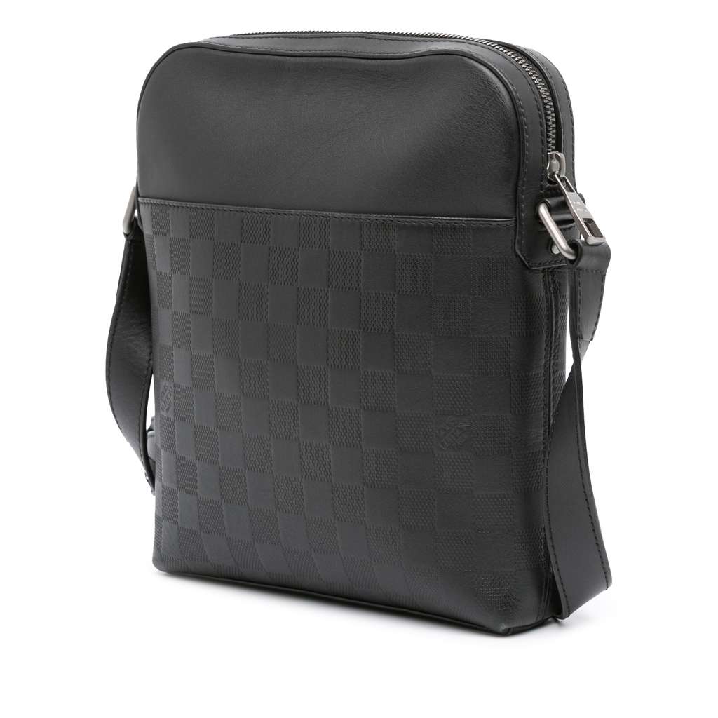 Louis Vuitton Damier Infini District Pochette - Back view